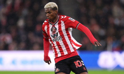 Nilson Angulo fue titular en la derrota del Sunderland ante Liverpool