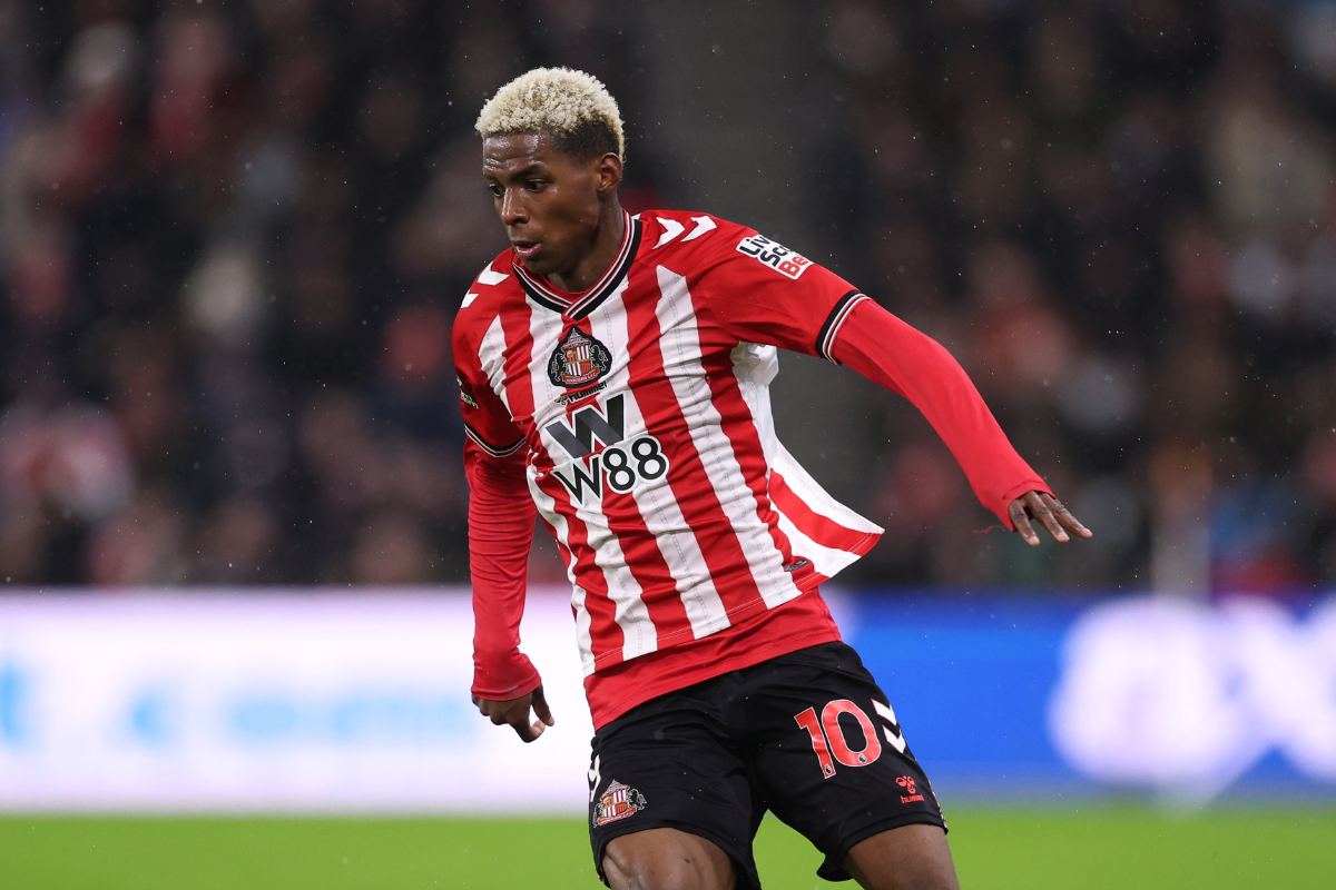 Nilson Angulo fue titular en la derrota del Sunderland ante Liverpool