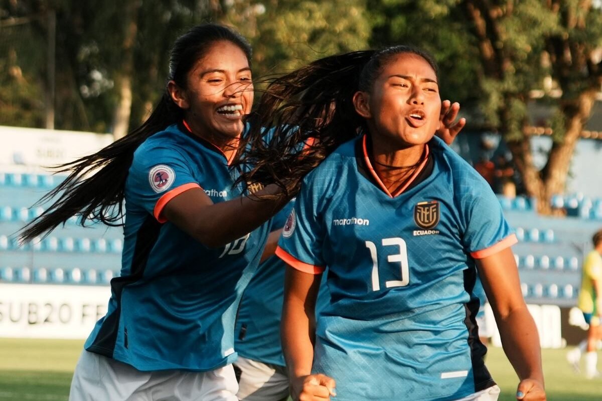 Josenka Vélez festeja el primer gol de Ecuador en el Sudamericano Sub-20 ante Brasil, en Paraguay. Foto: La Tri