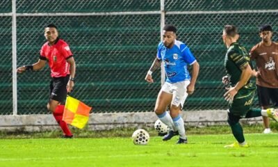 Robert Burbano, en el partido del Manta ante Orense. Foto: API