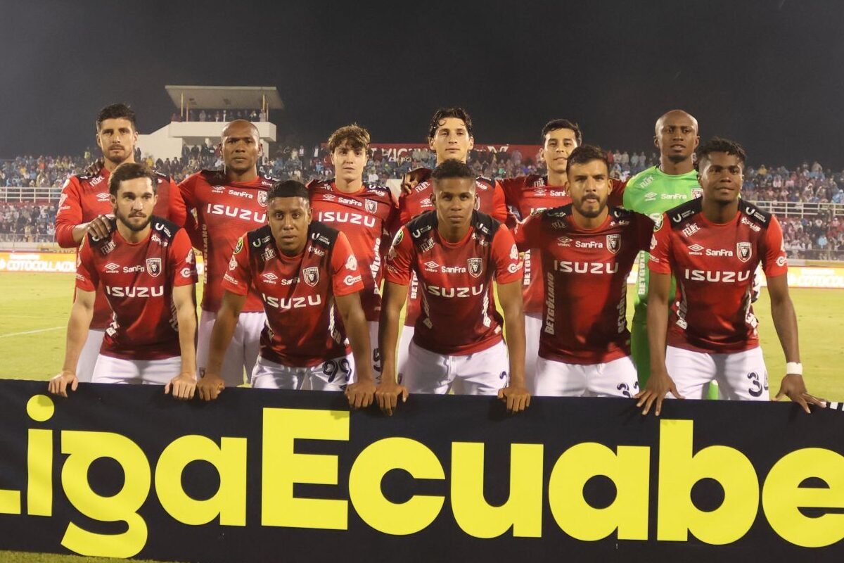 Leones juega con Guayaquil City. Foto: API