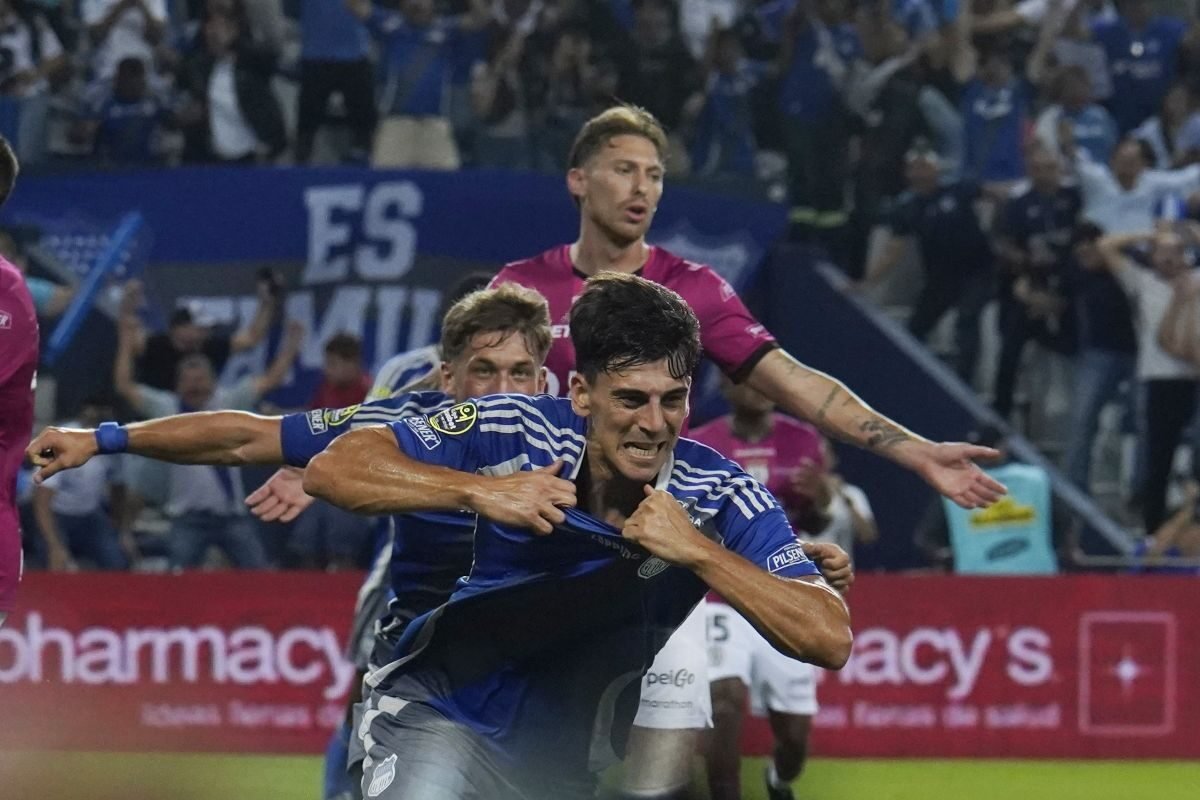 Ignacio Guerrico celebra el gol que le anotó a Independiente del Valle, este 19 de marzo de 2026. Foto: API