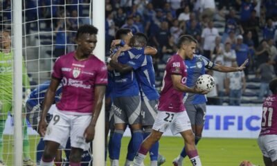Independiente del Valle sigue líder de la LigaPro, pese a perder con Emelec, el 19 de marzo de 2026. Foto: API