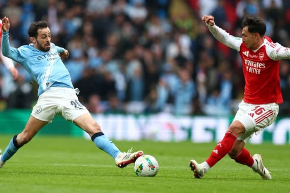 Bernardo Silva, de Manchester City, ante Arsenal en la final de la Carabao Cup. Foto: Carabao Cup