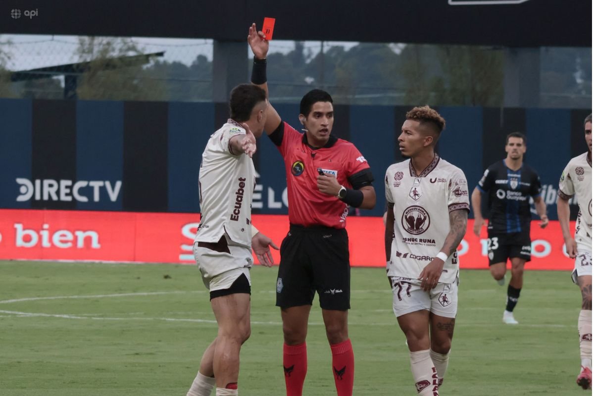 Brian Negro recibe cinco fechas de suspensión tras lesionar a Jean Arroyo Vernaza