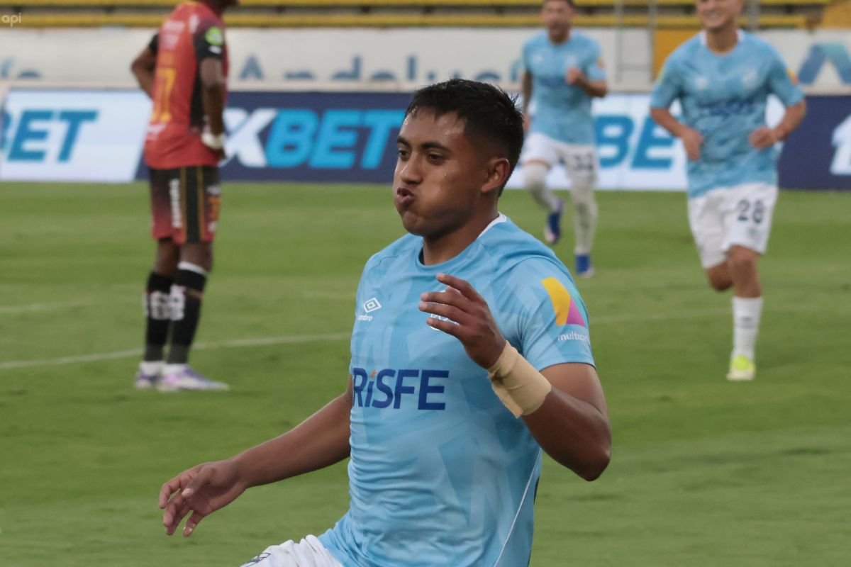 Universidad Católica vence a Deportivo Cuenca y escala en la tabla