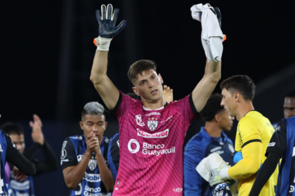 Independiente del Valle pasa apuros con sus arqueros