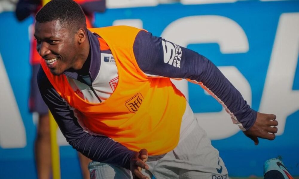 Moisés Caicedo, en una práctica en el complejo de Leganés. Foto: La Tri