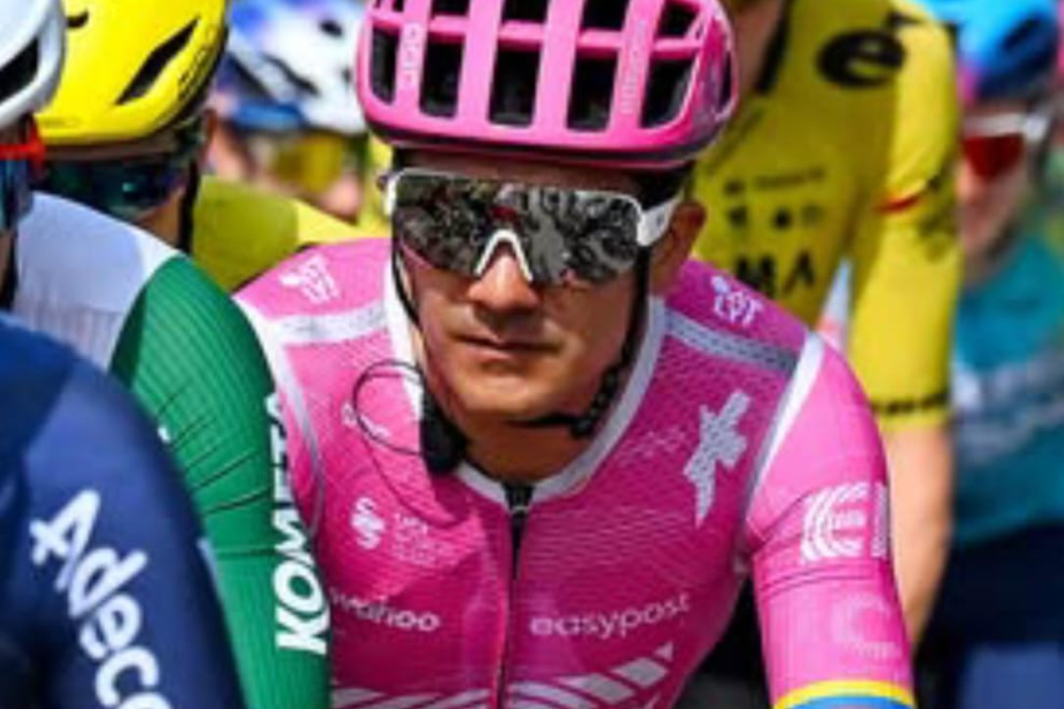 Richard Carapaz culmina entre los 20 mejores del Tirreno-Adriático 2026