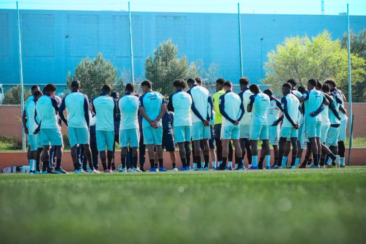 La Tri completa su primer entrenamiento en Madrid previo a la fecha FIFA