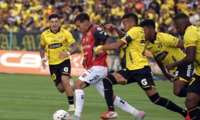 Barcelona SC y Deportivo Cuenca jugaron en el estadio Alejandro Serrano Aguilar. Foto: API