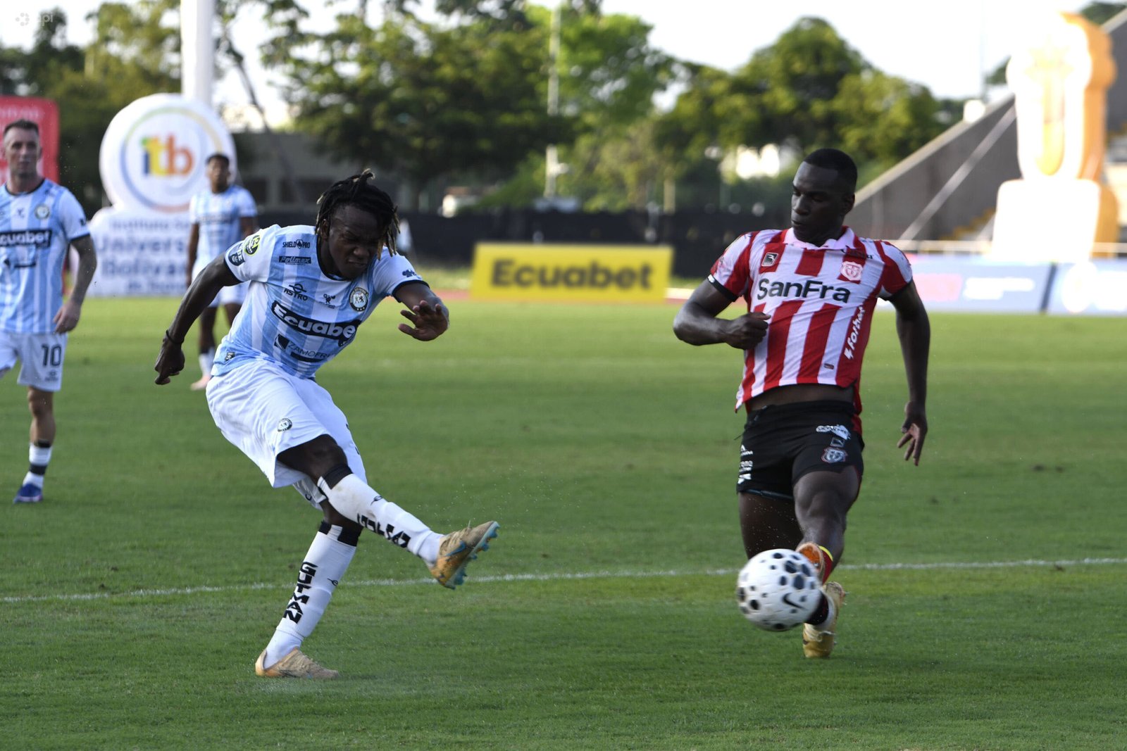 Guayaquil City supera a Técnico Universitario en la LigaPro. Foto: API