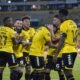 El plantel de Barcelona SC festeja en el estadio Monumental. Foto: API