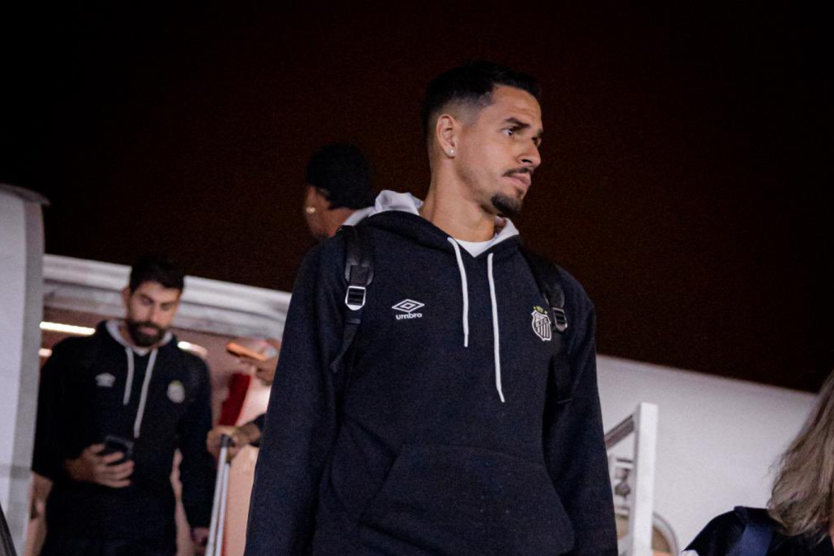 Santos genera gran expectativa en Cuenca