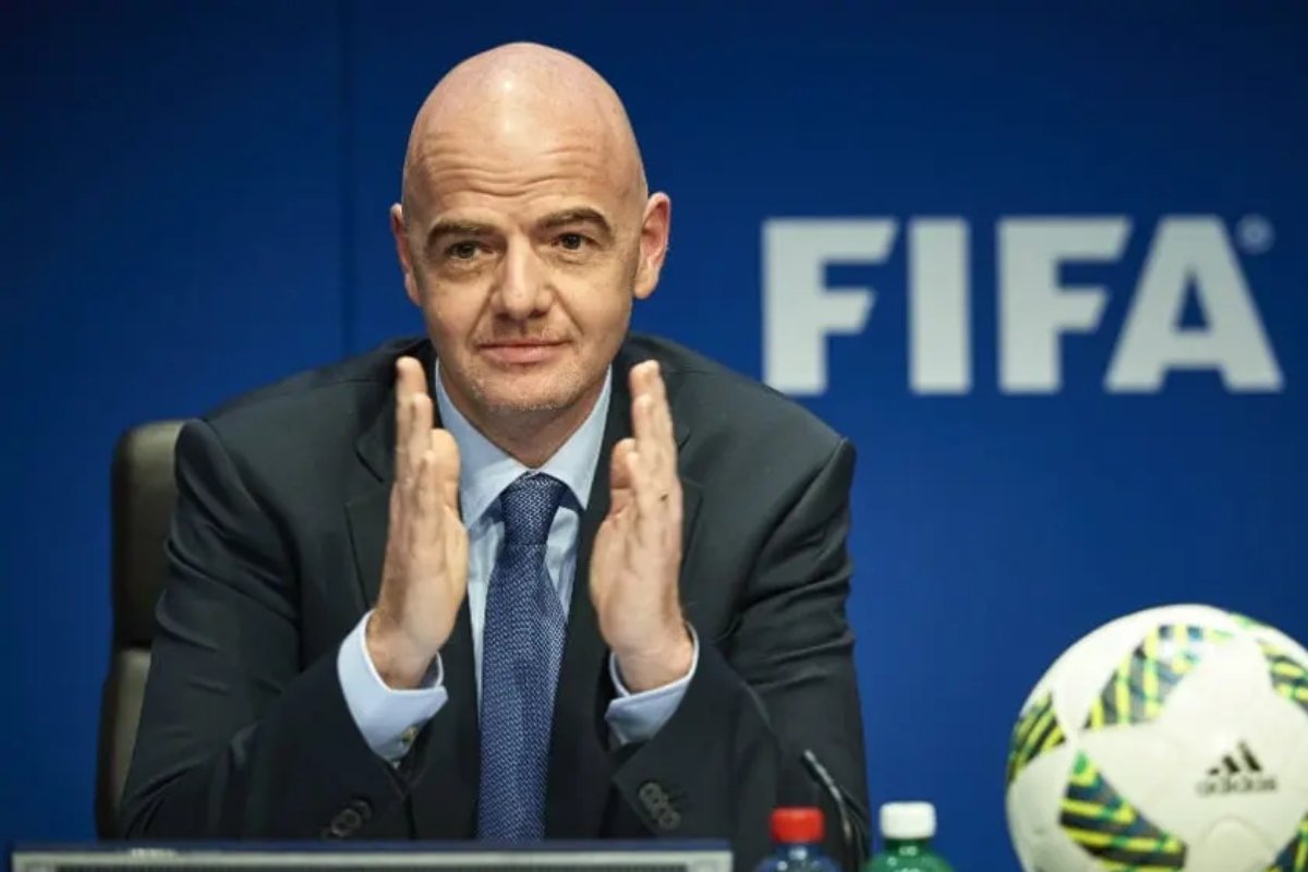 Gianni Infantino presente en una rueda de prensa. Foto: FIFA.