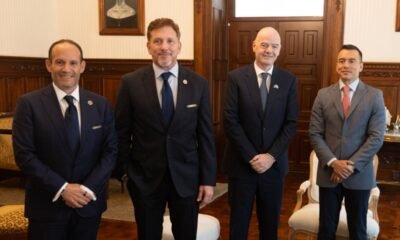 Francisco Egas, Alejandro Domínguez, Gianni Infantino y Daniel Noboa presentes en Carondelet. Foto: Alejandro Domínguez.