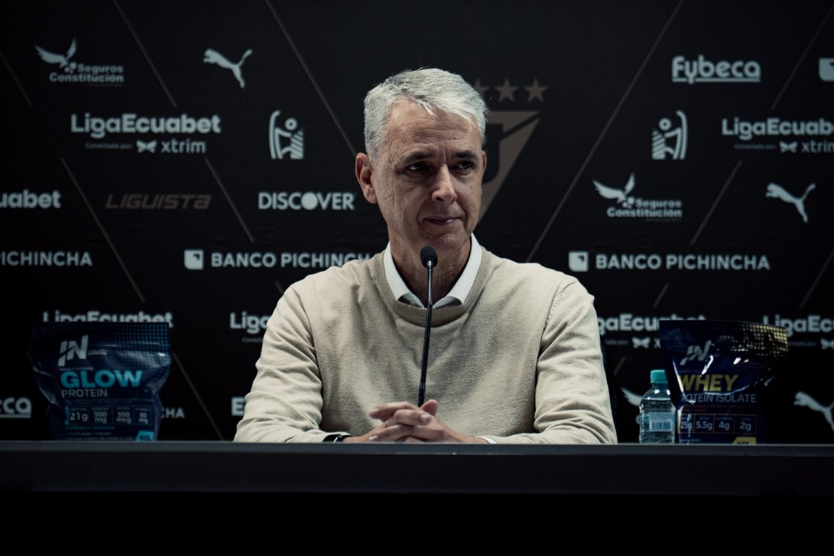 Tiago Nunes brinda declaraciones en rueda de prensa post-partido. Foto: LDU