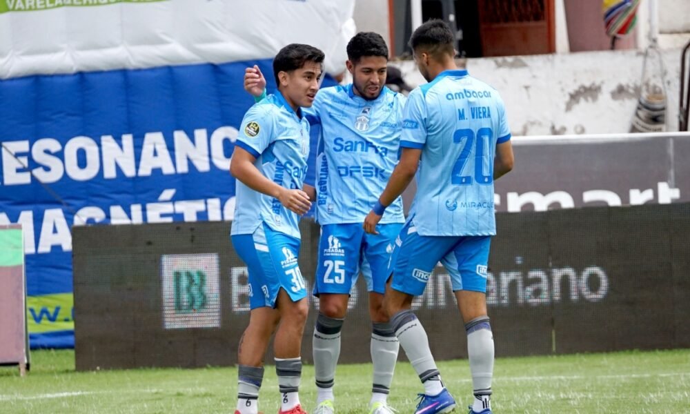 El plantel de Macará se enfrenta a Libertad FC en la LigaPro el 26 de abril. Foto: API