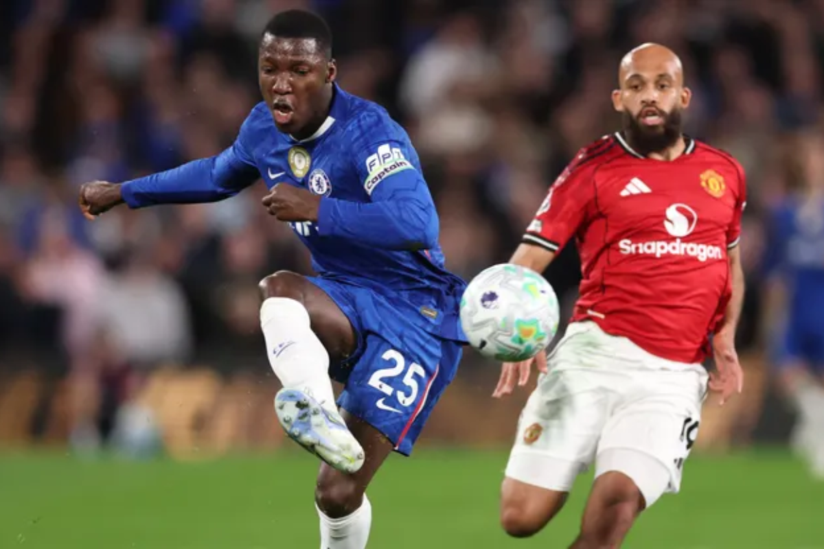 Moisés Caicedo se enfrenta con Chelsea al Manchester United. Foto: Chelsea