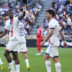 Willian Pacho celebra la victoria del PSG. Foto: PSG