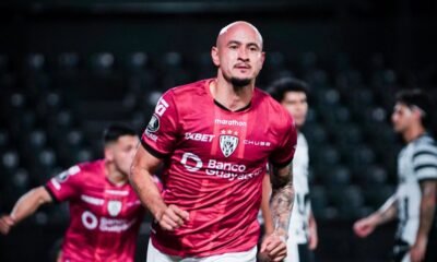 Carlos González festeja el gol de Independiente ante Libertad, de Paraguay. Foto: IDV