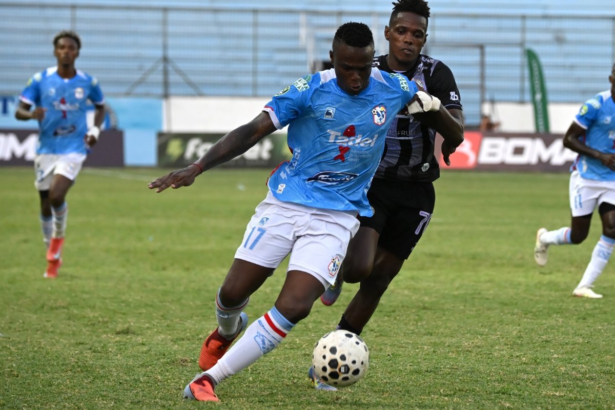 EN VIVO: Manta FC recibe al Técnico Universitario