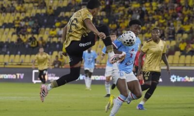 Byron Castillo en el partido de Barcelona SC contra Manta. Foto: API