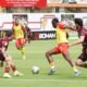 Snayder Porozo y Ayrton Preciado, de Aucas ante Mushuc Runa. Foto: API