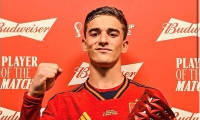 Gavi, seleccionado español, tras un partido de su país.