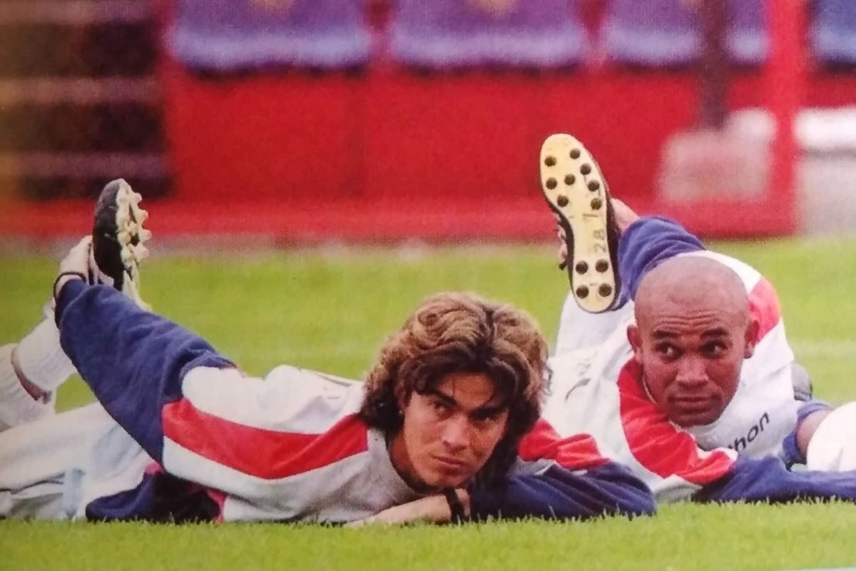 Iván Kaviedes y Raúl Guerrón en 2002. Foto: Archivo FED