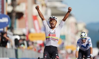 Jhonatan Narváez gana la Etaoa 11 del Giro de Italia. Foto: Giro