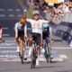 Jhonatan Narváez celebra al llegar a la meta. Foto: Giro de Italia