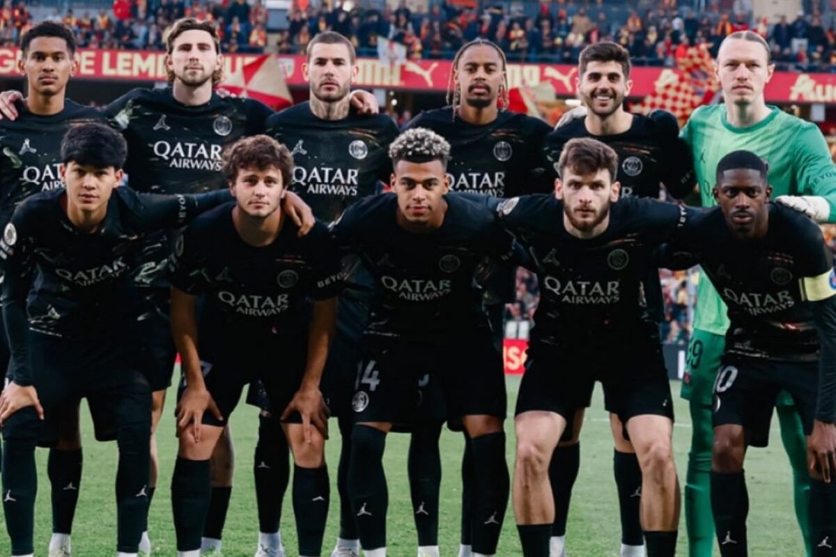 La plantilla del PSG que jugó ante Lens. Foto: PSG