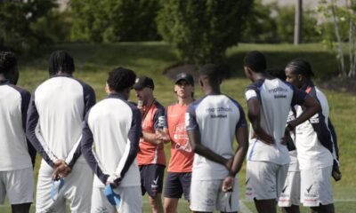 Gonzalo Plata se une a la concentración de La Tri en Columbus, Ohio. Foto: FEF