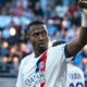 Willian Pacho festeja un gol marcado por el PSG en la Ligue 1 de Francia. Foto: PSG