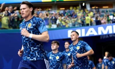 La Selección de Escocia entra a calentar en el Hard Rock Stadium. Foto: FIFA