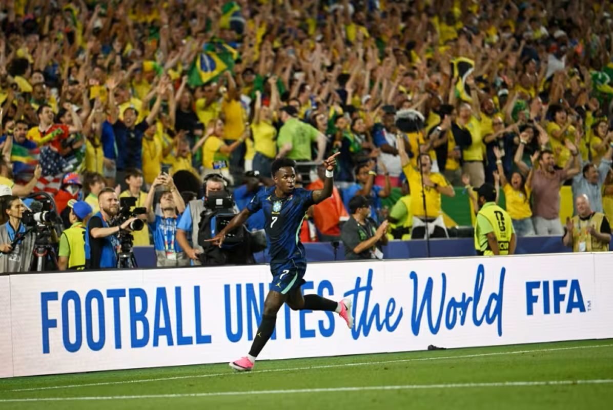 Vinicius Jr. marcando el tercer gol frente a Haití. Foto: FIFA