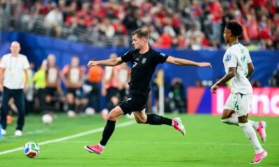Torbjørn Heggem con el control de la pelota en la goleada por 3-1 frente a Senegal. Foto: Redes sociales de Noruega.
