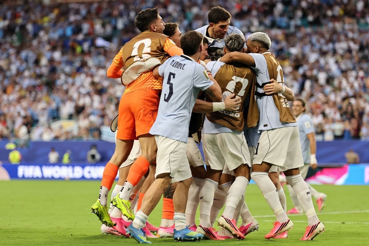 Uruguay festejando el gol del empate frente a Arabía Saudita. Foto: FIFA