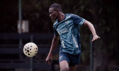 Janner Corozo entrenando con LDU durante la para del Mundial 2026. Foto: LDU