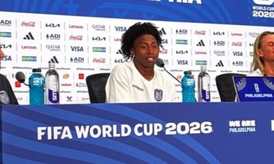 Ángelo Preciado en rueda de prensa antes del debut con Costa de Marfil. Foto: Tito Rosales