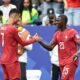 Cristiano Ronaldo y Nuno Mendes festejan un gol ante Uzbekistán. Foto: FIFA