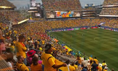 Estadio casi lleno de hinchas ecuatorianos en el debut de La Tri. Foto: Tito Rosales