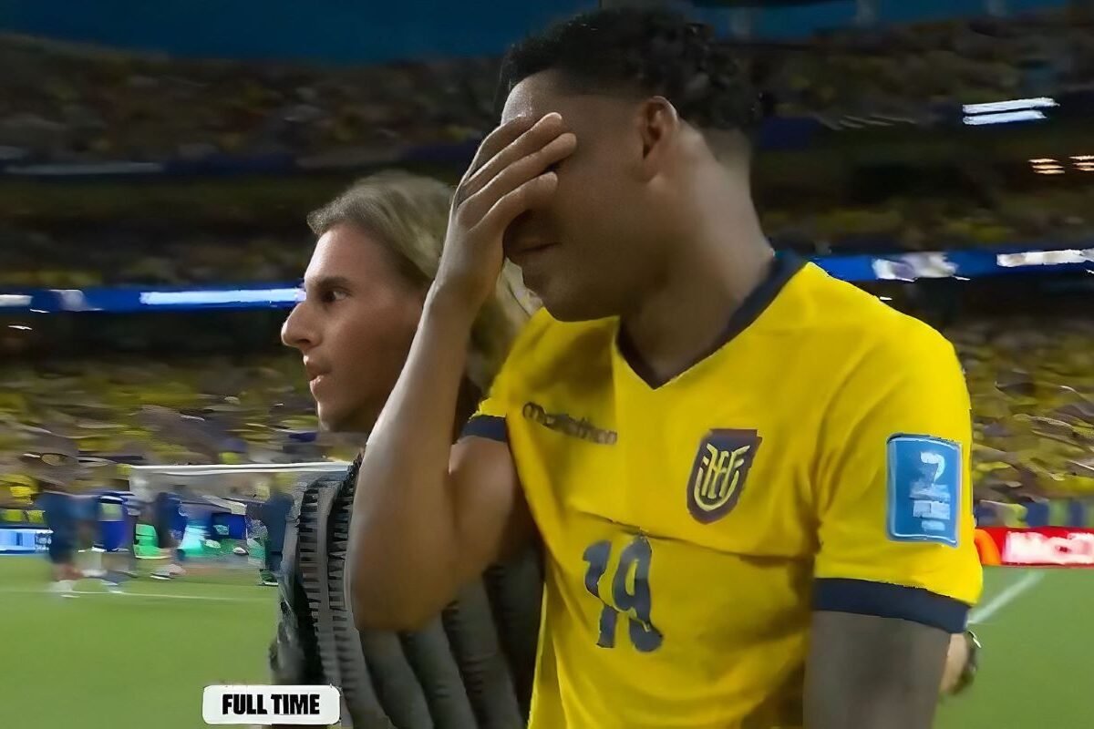 Gonzalo Plata destrozado tras el empate de La Tri ante Curazao. Foto: Captura de pantalla