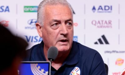 Gustavo Alfaro en rueda de prensa previo al partido de Paraguay ante Australia. Foto: Selección de Paraguay