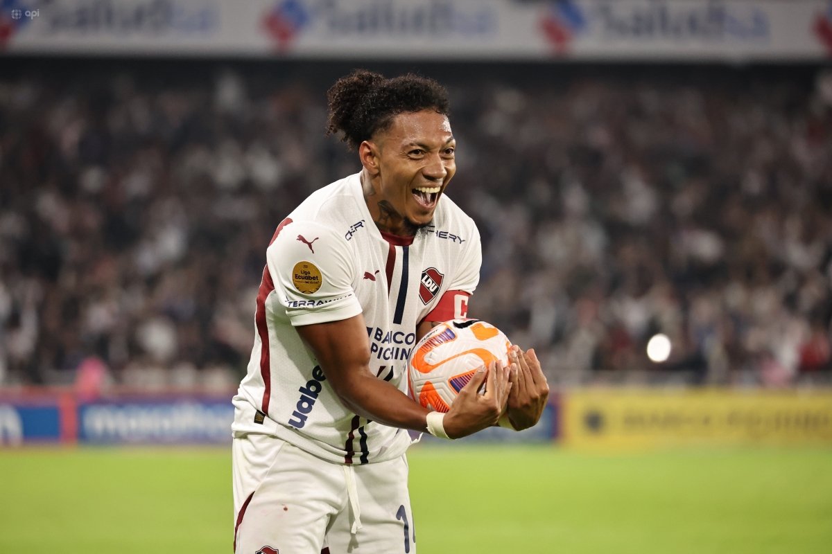 José Quintero en la goleada 3-0 a Barcelona SC en octubre de 2025. Foto: API