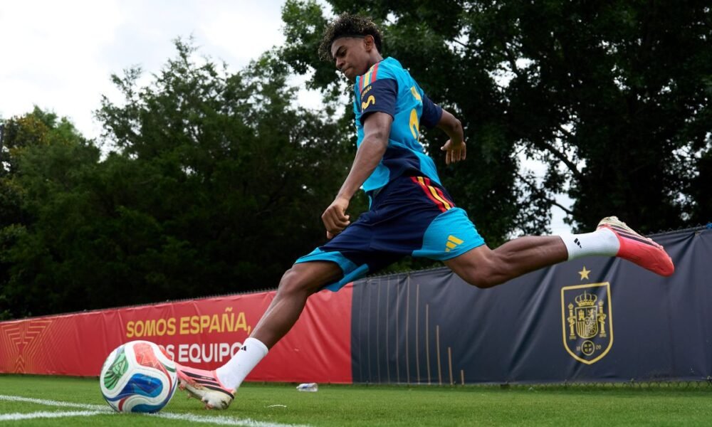 Lamine Yamal entrena con la Selección de España. Foto: Selección de España