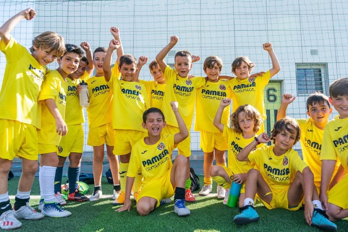 La escuela de fútbol de Villarreal se extiende a Ecuador.