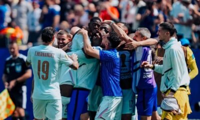La Selección de Francia celebrando la clasificación. Foto: Redes Sociales