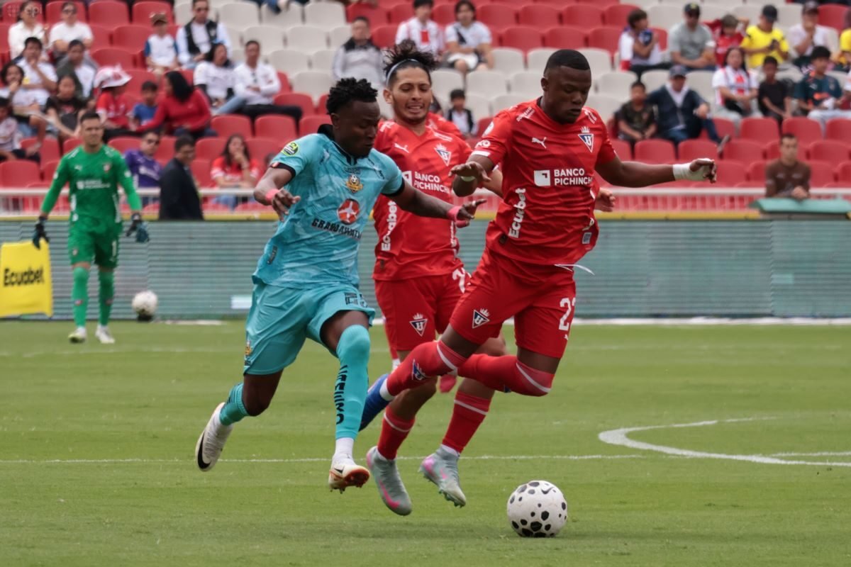 El empate 0-0 entre Liga de Quito y Libertad. Foto: API